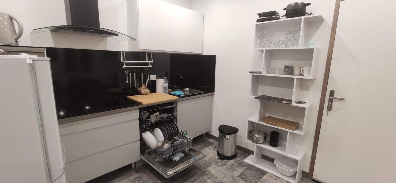 Joli Appartement Renove Avec Terrasse Brides-les-Bains Exteriör bild